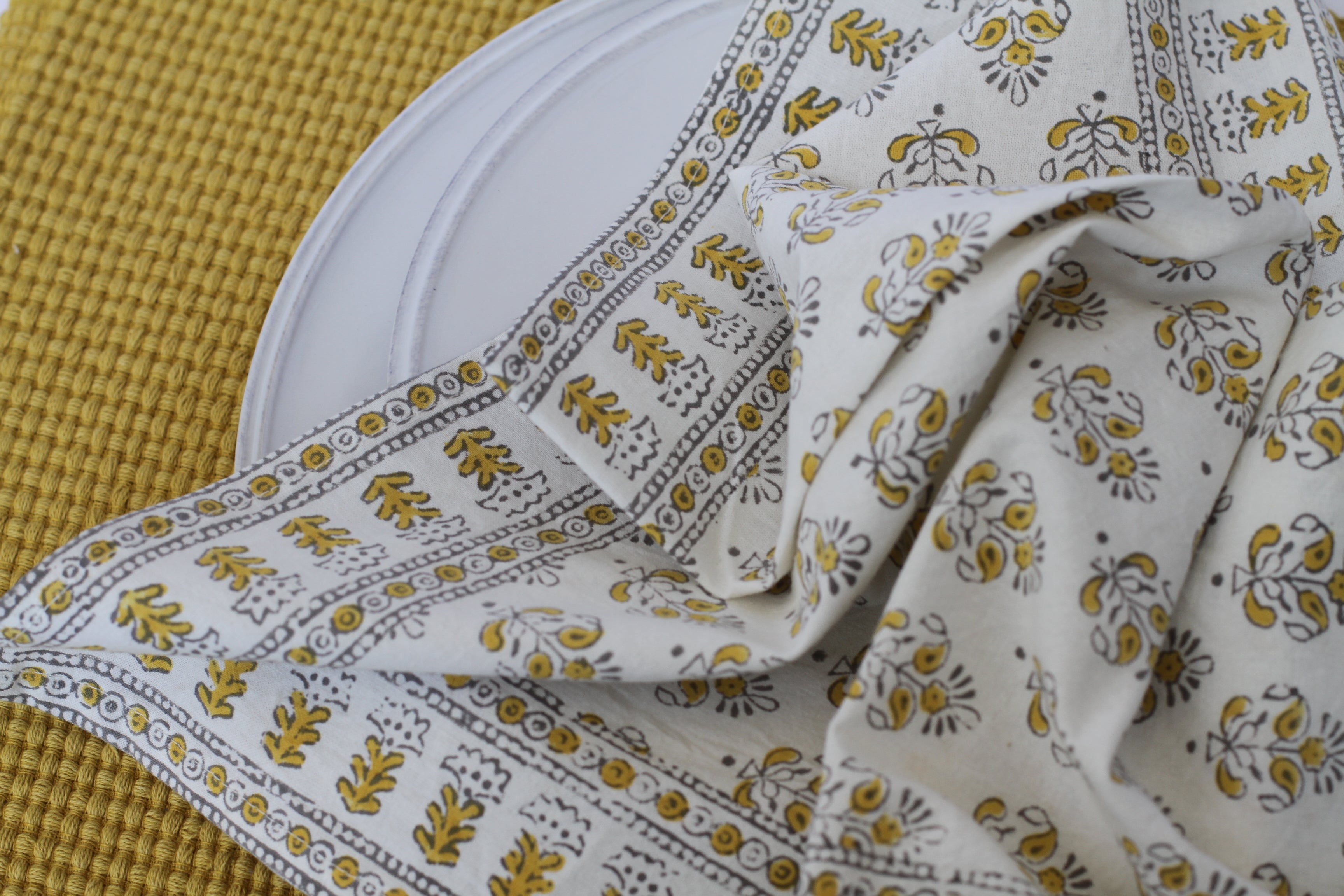 Alwar Mustard White Napkin