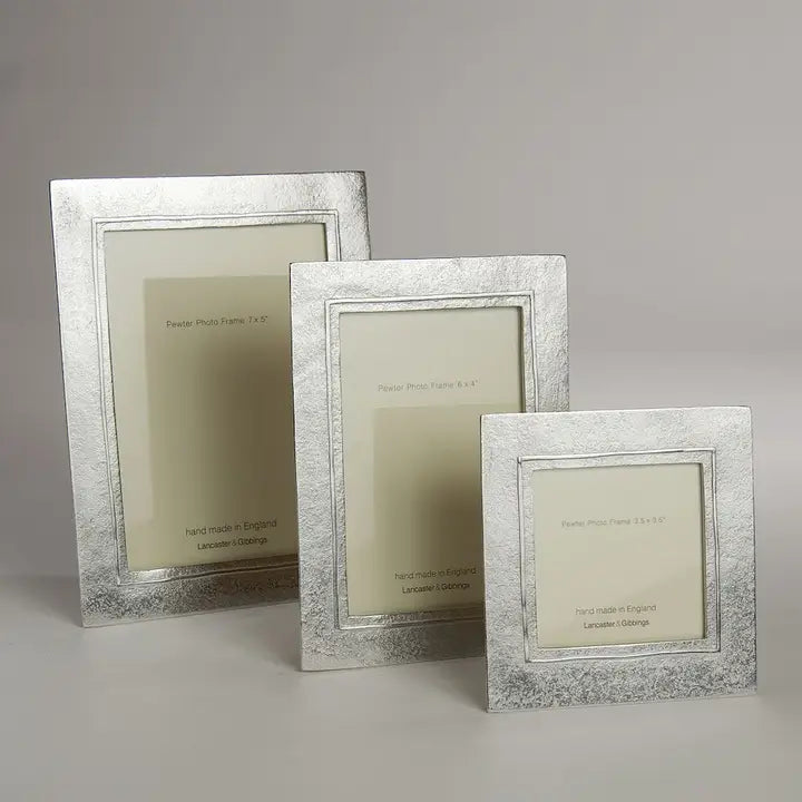 Raised Line Photo Frame