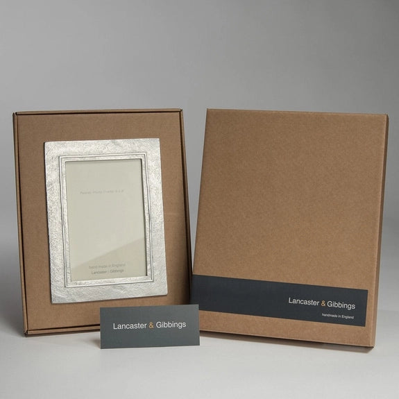 Raised Line Photo Frame