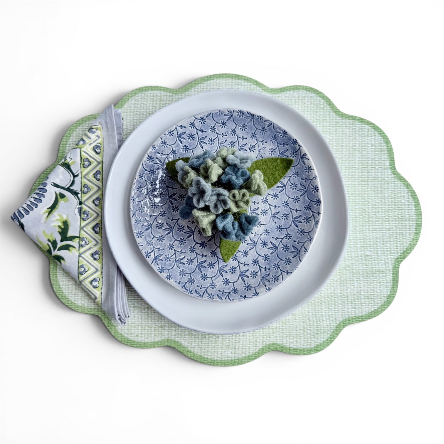 Tempo Scalloped Oval PM