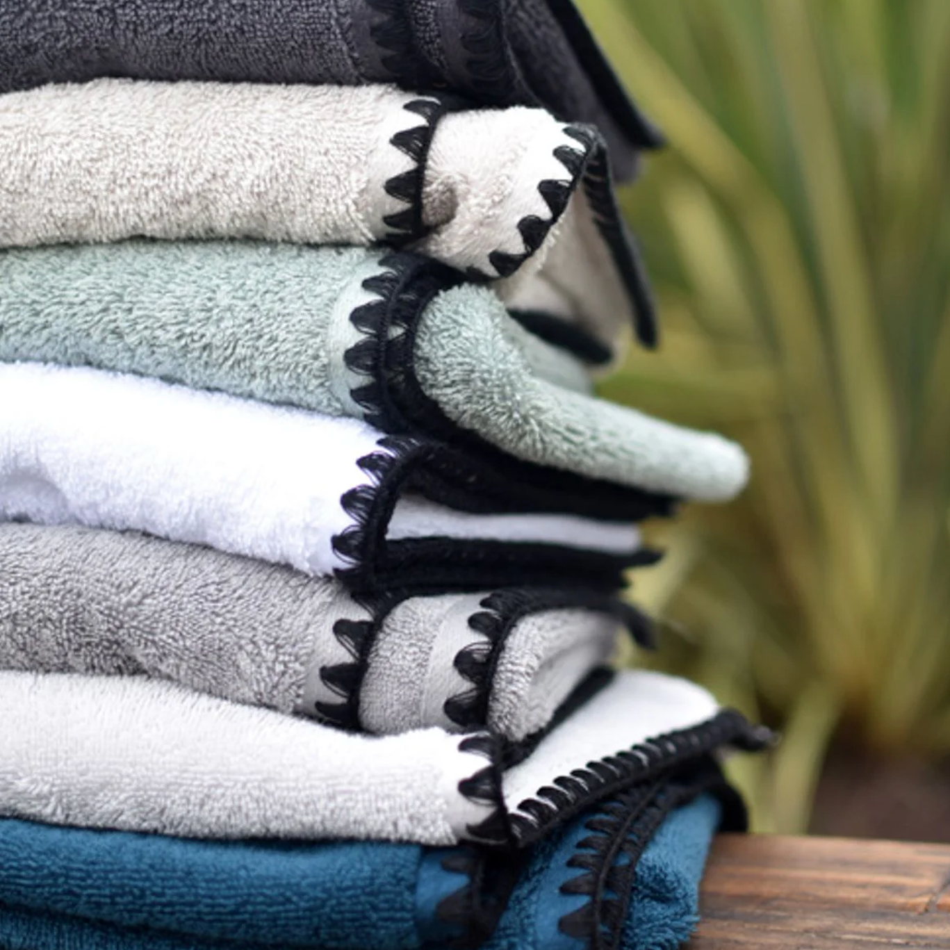 Issey Blanc Towel