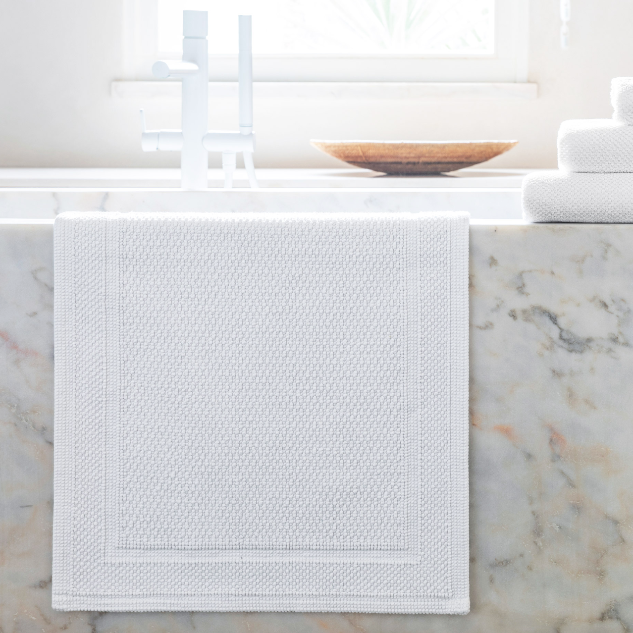 Bee Waffle White Bath Mat