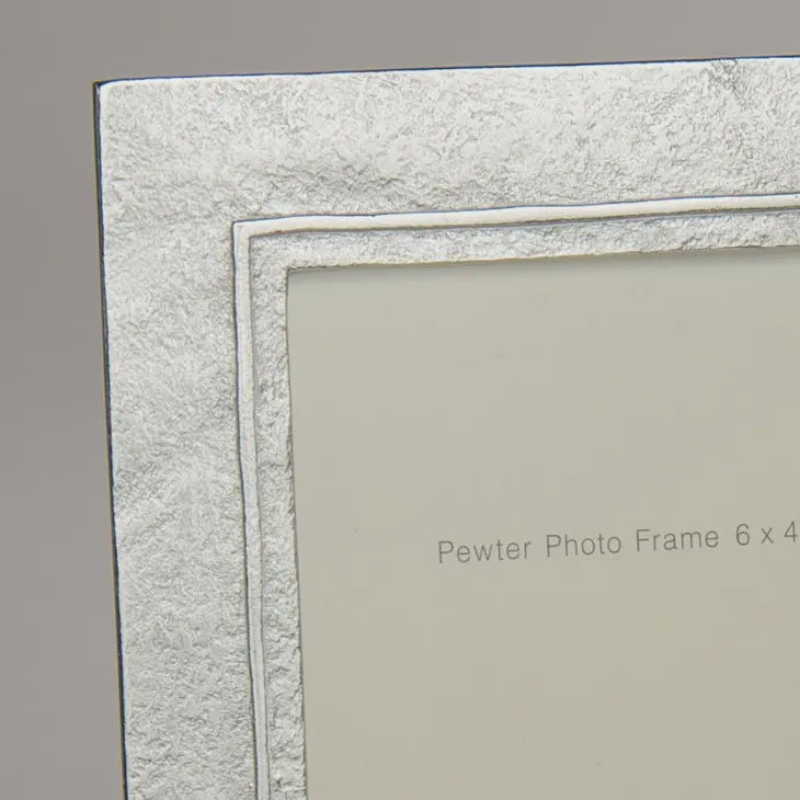 Raised Line Photo Frame