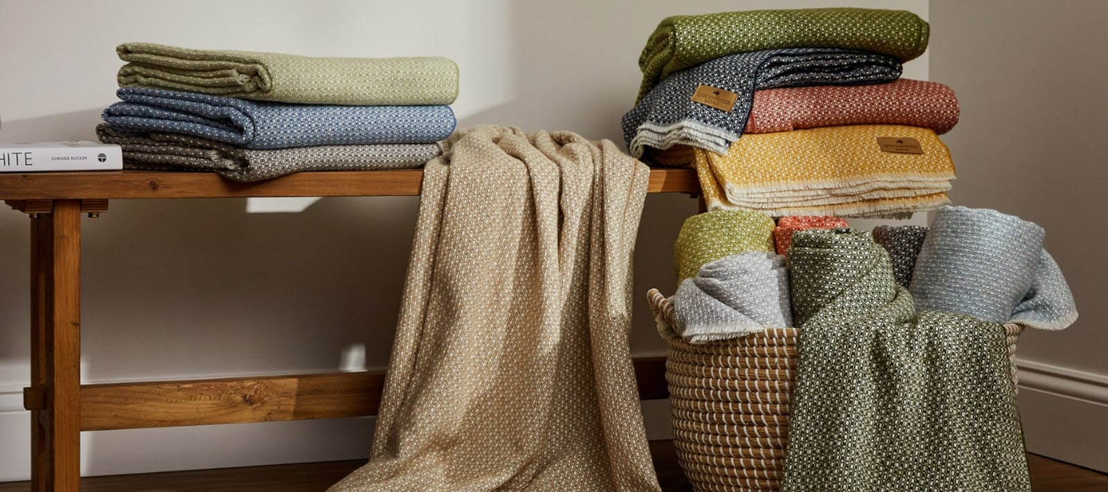Pillows & Throws