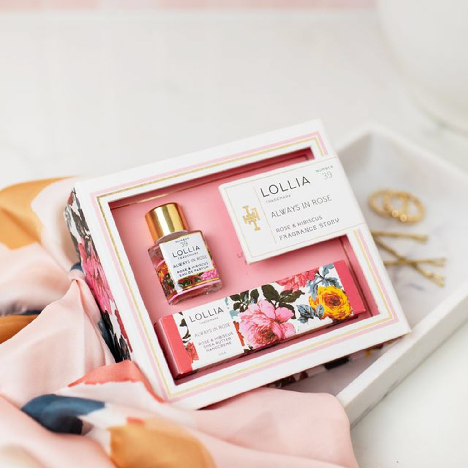Always In Rose Story Gift Set