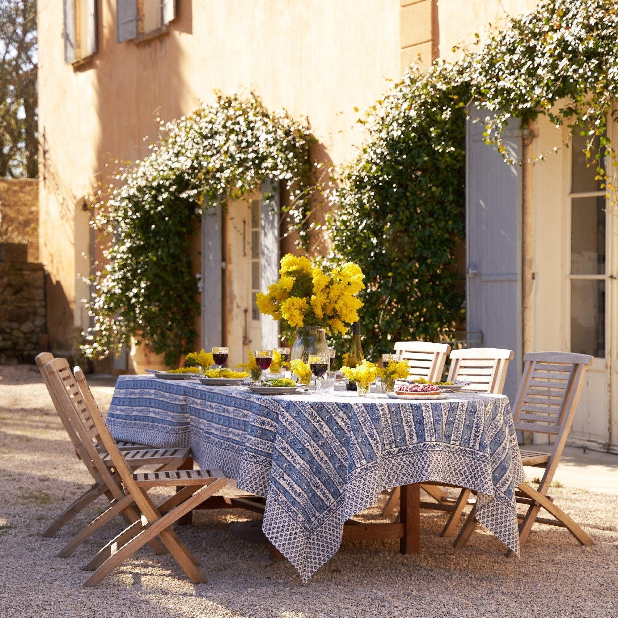 Avignon Blue/Marine Tablecloth