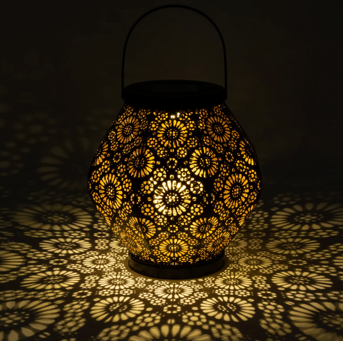 Black Metal Daisy Outdoor Solar Lantern