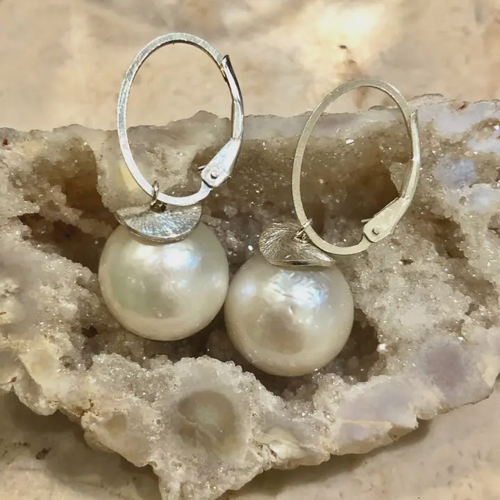 Sunday Morning Earrings Pearls