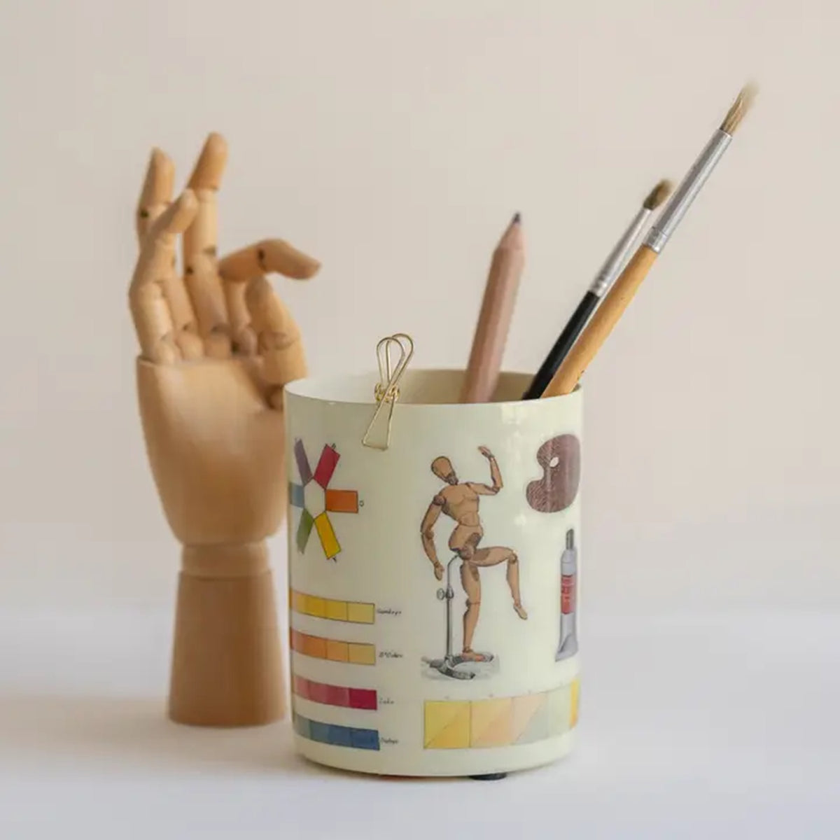 The Art of Coloring Enamel Pot