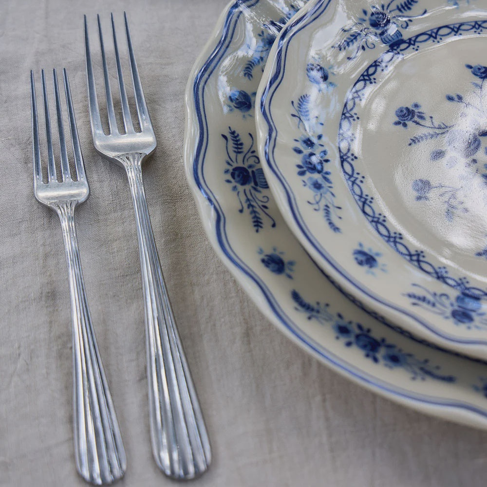 Vila Dinner Plate White Blue