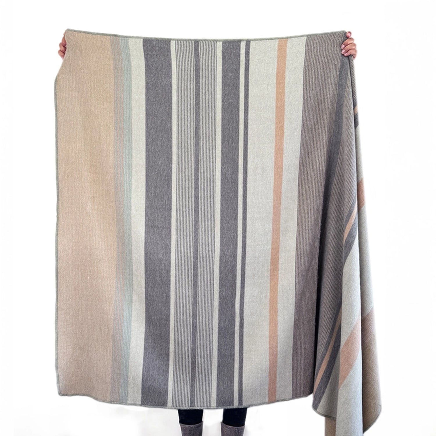 Vintage Pearl Alpaca Throw