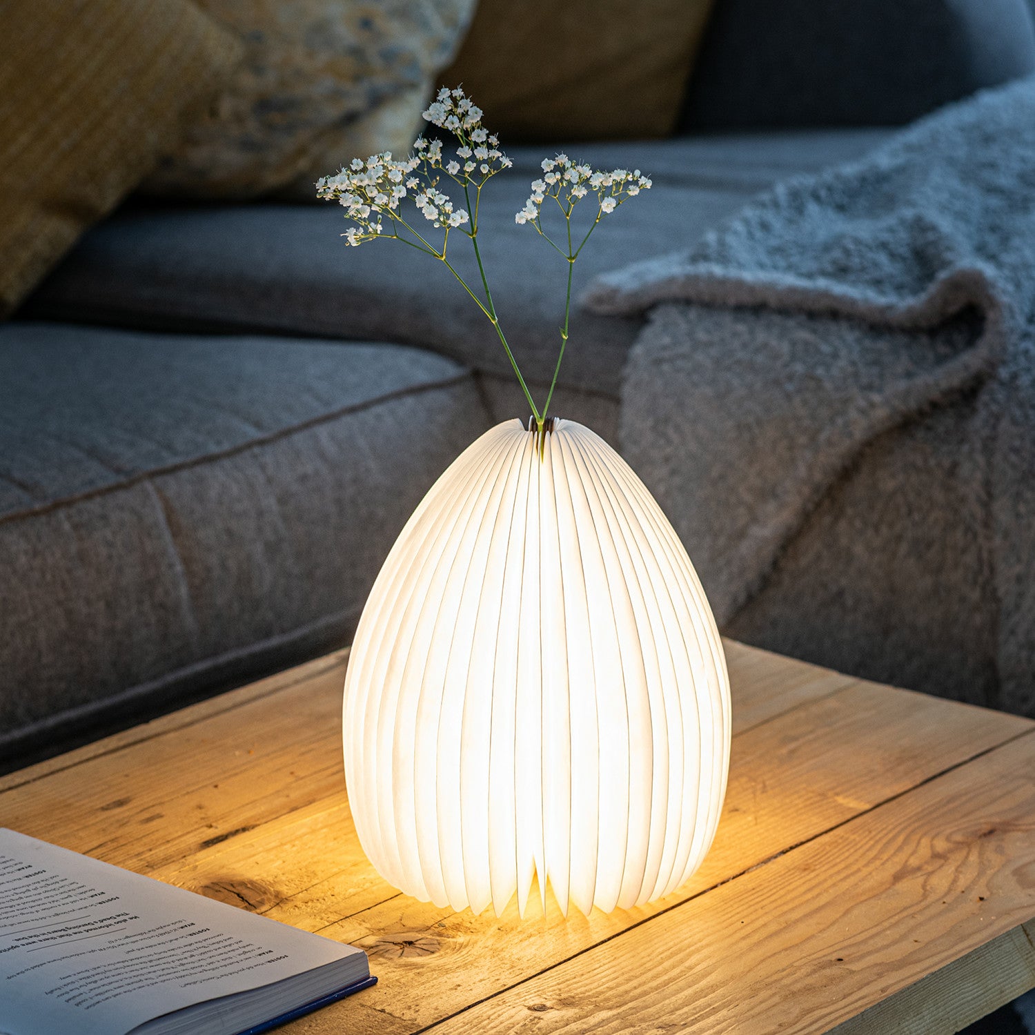 Walnut Smart Vase-Light